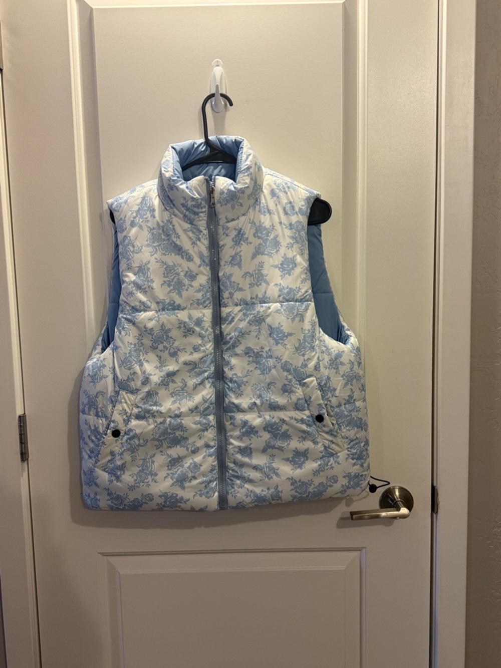 Light Blue Floral Quilted Puffer Vest for Women